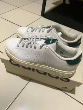 Adidas advantage base 2.0, size 42 2/3 (BNIB)