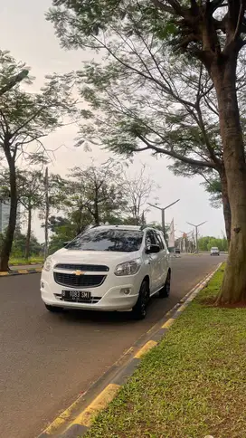 DIJUAL Chevrolet Spin LTZ 1.5 Matic AT Tahun 2013