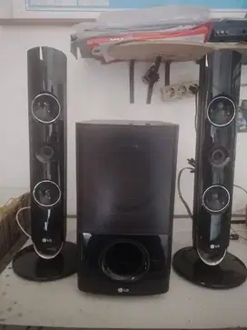 Speaker Pasif  Subwoofer bekas Home theater LG Model SH85VM-W