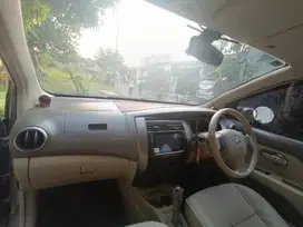 Dijual BU Nissan Grand Livina 1.5 XV automatic 2007