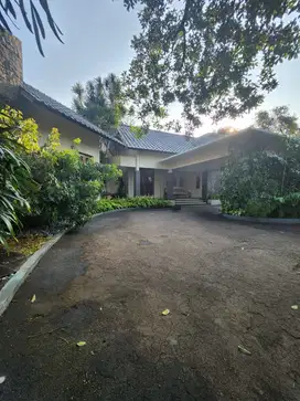 Dijual rumah mewah dan megah private pool di cilandak jaksel