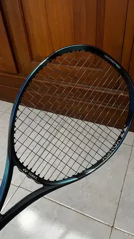 DIJUAL YONEX EZONE SL 100