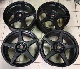 Dijual. 4pc velg vossen R17