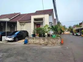 Rumah trevista ciputat (seberang tol pamulang)