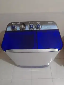 Mesin cuci Aqua