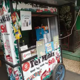 Di butuhkan wanita untuk jaga teh solo ( urgent )