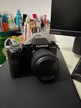 FUJIFILM KAMERA MIRRORLESS XS-20 FULLSET KIT 15-45 MM