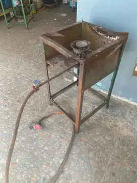 Kompor mawar dan kaki kompor