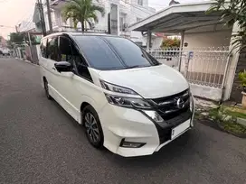 Nissan Serena 2019 Two Tone Highway Star