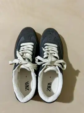 Sepatu ZARA Man Original