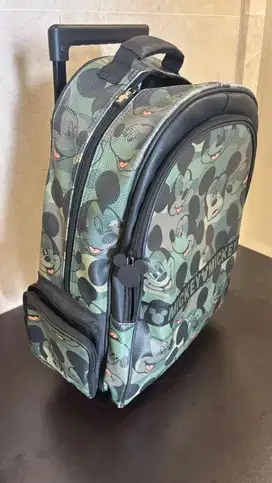 Smiggle trolley preloved