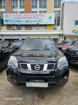 XTRAIL ST 2.0 AT 2013 hitam istimewa dp 22 jt