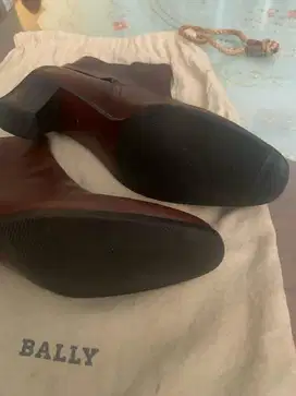 Sepatu Bally wanita