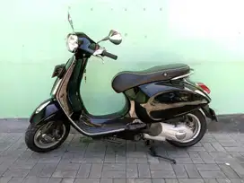 Vespa Primavera Pmk.2016 Black piano!!