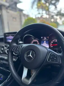 Mercedes-Benz C200 2017 Listrik