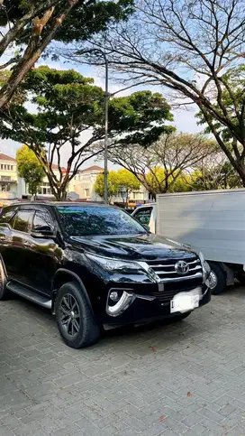 Jual cepat Fortuner vrz 2019 4x2 At