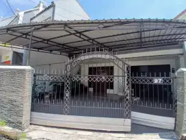 Dijual Rumah Komersil Buat Usaha Atau kantor