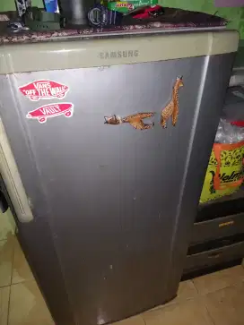 Kulkas SAMSUNG satu pintu Normal murah