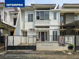 Rumah 2 Lantai Dijual Puri Media Kembangan Hadap Taman - Luas 120m2
