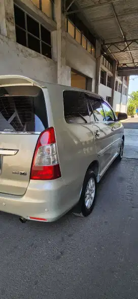 GRAND INNOVA DIESEL MATIC SOLAR TYPE V