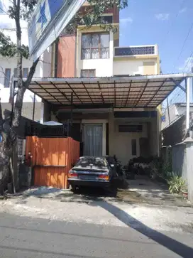 Dijual cepat rumah tinggal dan tempat usaha + kost diujungberung
