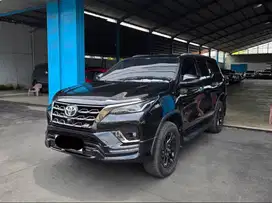 Toyota Fortuner 2.8 VRZ GR Sport Diesel AT Matic 2023