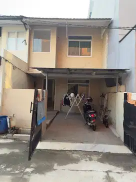 Dijual Rumah Layak Huni 5x12 di Permata Biru