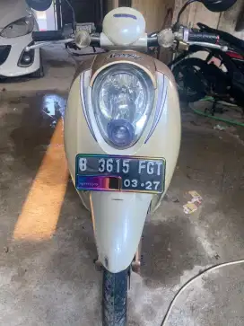 Honda Scoopy tahun 2012