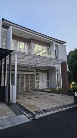 Rumah Keren Hook  di Cluster  Clover Grand Orchard, Kelapa Gading