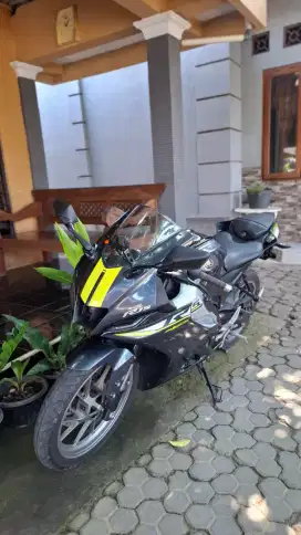 Yamaha yzf r15 2023