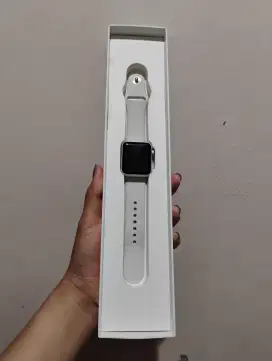 Apple Watch Series 3 - Silver - 38mm