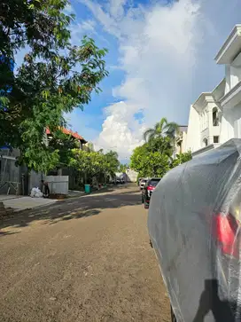 Dijual Kavling  dalam cluster Permata Buana, jakarta barat