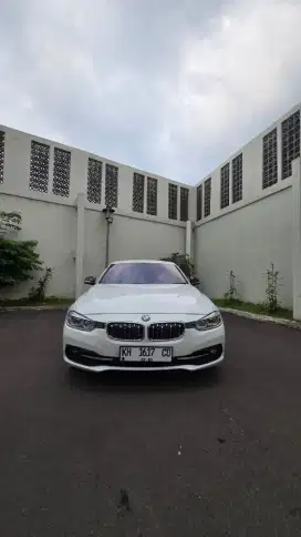 BMW 320i F30 LCI 2016