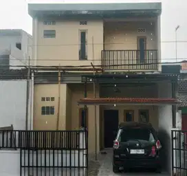 Rumah 2 Lantai Siap Huni di Taman Dramaga Permai 3 – Nyaman, Luas, dan