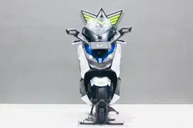 Honda Forza abs 250cc xmax piaggio MP3 primavera sprint GT200