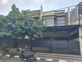 Dijual Rumah Dekat Mall dan Tol Galaxy Bekasi