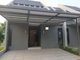 Rumah di Cluster Z Living Lake Garden Grand Wisata Bekasi