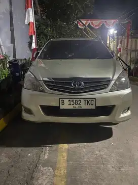 Kijang Innova G Automatic 2010