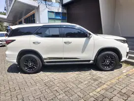 Toyota Fortuner GR 2.8