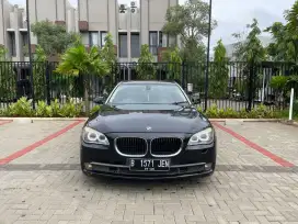 BMW  730Li  2012