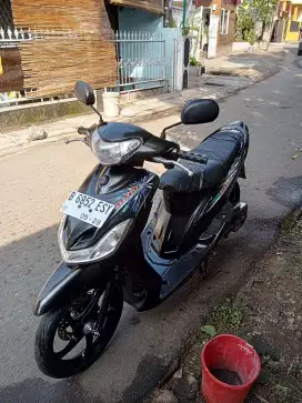Mio smile 2010 ss lengkap sampai faktur FC ktp PLAT DEPOK PEMUTIHAN