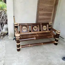 Kursi bambu motif ukir dan rotan
