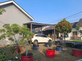 Rumah Hoek Luas, Nyaman dan Eksklusif Metland Cibitung – Harga Terbaik