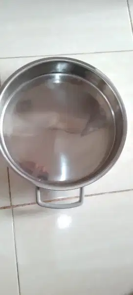 Loyang pembagi adonan
