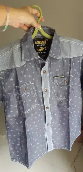 Kemeja anak crocodile uk. 8