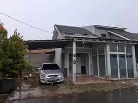 Rumah Hoek Luas, Nyaman & Eksklusif di Metland Cibitung Harga Terbaik