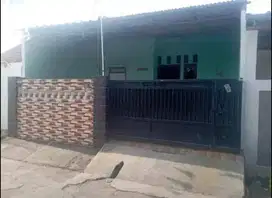 Rumah di kontrakan tahunan