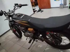 Jual motor RX king warna hitam tahun 1988,