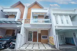 Rumah Sudah Renov 5 Menit ke Gerbang Tol Kukusan 3 Siap Huni J-32379