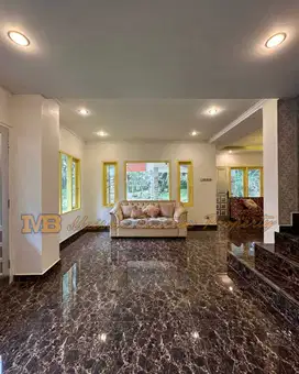 RUMAH CANTIK SIAP HUNI POSISI HOOK LOKASI NYAMAN DAN STRATEGIS